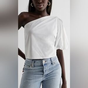Express Skimming One Shoulder Puff Sleeve Tee  Size M
